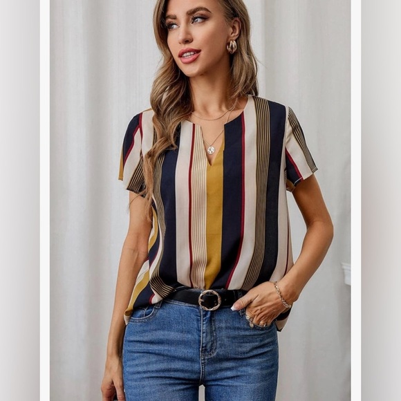 Blouse - Picture 2 of 6